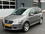 Volkswagen Touran 1.4 TSI Cross,7 persoons, trekhaak, cruise, Voorwielaandrijving, Euro 5, Monovolume, Gebruikt