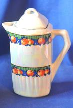 jolie cafetiere en porcelaine nacrée decor fruit n2, Ophalen of Verzenden