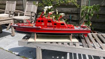 Graupner Bateau pompier Düsseldorf 1/25 Rare, Enlèvement, Comme neuf, Plus grand que 1:32, Autres marques