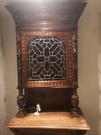 Armoires hautes anciennes, Enlèvement