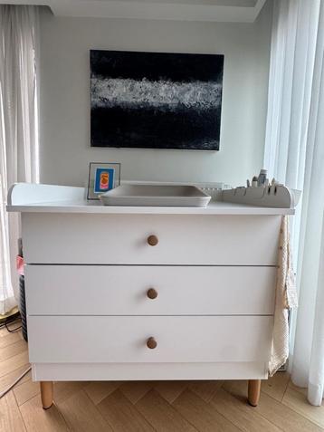 Luiertafel Petite Amelie  beschikbaar voor biedingen