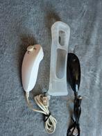 Wii 2 nunchucks en hoesje controller werkende staat, Ophalen of Verzenden, Gebruikt
