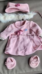 Baby born outfit manteltje, Enfants & Bébés, Vêtements de bébé | Bonnets, Écharpes & Moufles, Enlèvement, Utilisé, Écharpe