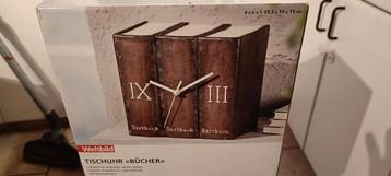 Boeken klok  beschikbaar voor biedingen