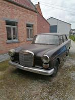 Mercedes Heckflose W110 200, Auto's, 4 deurs, Achterwielaandrijving, Beige, Overige kleuren