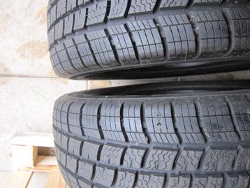 2 stuks Nieuwe Vredestein205/70R  banden  beschikbaar voor biedingen