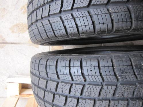 2 stuks Nieuwe Vredestein205/70R  banden, Auto-onderdelen, Banden en Velgen, Band(en), All Season, 15 inch, 205 mm, Bestelwagen