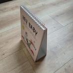 Boek - Hey baby - Laura van Bouchout, Boeken, Zwangerschap en Opvoeding, Ophalen, Zo goed als nieuw, Opvoeding tot 6 jaar
