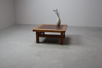 Mid-Century botanical ceramic tile coffee table in Oak beschikbaar voor biedingen