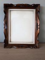 kader hout versiering houtsnede open gewerkt 24x30cm, Huis en Inrichting, Woonaccessoires | Lijsten, Ophalen of Verzenden, Zo goed als nieuw