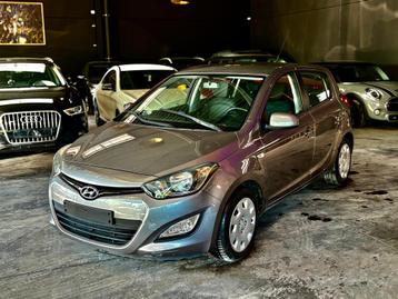 Hyundai i20 1.2 benzinekettingmotor 131000 km, Auto's, Voorwielaandrijving, Euro 5, Stof, 63 kW