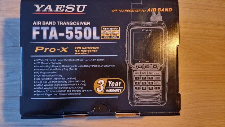 YAESU FTA-550L Airband Tranceiver, Telecommunicatie, Zenders en Ontvangers, Nieuw, Zender en Ontvanger, Ophalen