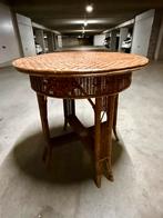 Retro rieten tafeltje., Antiek en Kunst, Ophalen