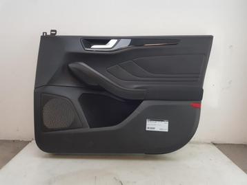 PORTIERBEKLEDING RECHTS VOOR Ford Focus 4 Wagon beschikbaar voor biedingen