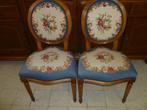 2 Antieke stoelen, Huis en Inrichting, Stoelen, Hout, Twee, Blauw, Zo goed als nieuw