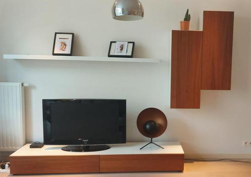 meuble TV, Maison & Meubles, Armoires | Mobilier de télévision, Comme neuf, Moins de 100 cm, 200 cm ou plus, 25 à 50 cm, Autres essences de bois