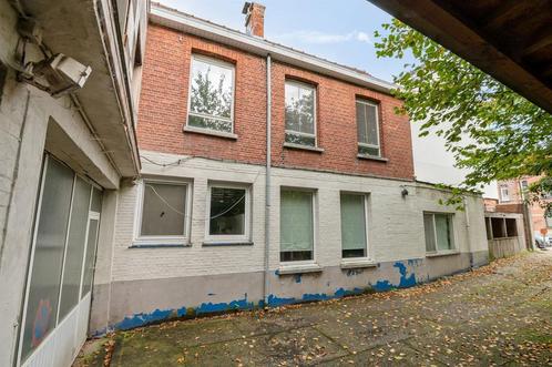 Huis te koop in Merksem, 2 slpks, Immo, Maisons à vendre, Maison individuelle, F