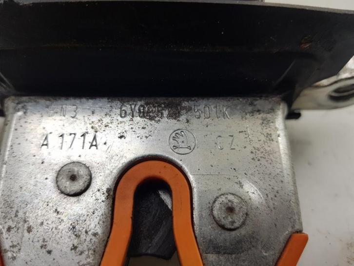 SLOTVANGER ACHTERKLEP Skoda Fabia (6Y5) (01-2000/12-2007), Auto-onderdelen, Carrosserie, Skoda, Gebruikt