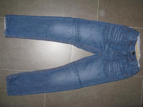 Jeans comme neuf, taille 128, esprit, Enfants & Bébés, Vêtements enfant | Taille 128, Comme neuf, Garçon, Pantalon, Enlèvement ou Envoi