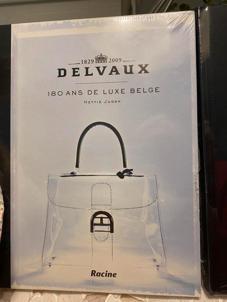 Delvaux 180 jaar Deluxe boek franstalig, Handtassen en Accessoires, Tassen | Damestassen, Nieuw, Ophalen
