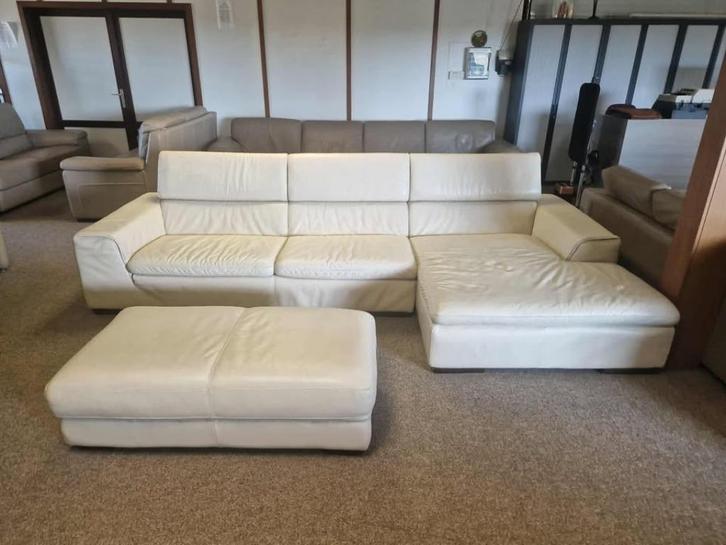 BUFFELLEDEREN HOEKSALON AFM 325 X 170 MET POEF, Huis en Inrichting, Zetels | Zetels, Gebruikt, Leer, Ophalen