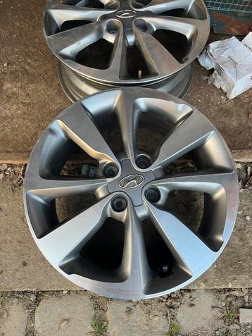 4 originele velgen Hyundai i20  beschikbaar voor biedingen