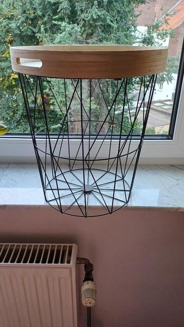 Table d'appoint ronde avec rangement et plateau beschikbaar voor biedingen