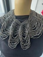 grote grijze ketting, Handtassen en Accessoires, Kettingen, Ophalen of Verzenden, Zo goed als nieuw, Grijs, Overige materialen
