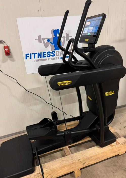 Technogym Excite Live Vario 5000 Crosstrainer Stepper Black, Sport en Fitness, Fitnessmaterialen, Zo goed als nieuw, Ophalen of Verzenden