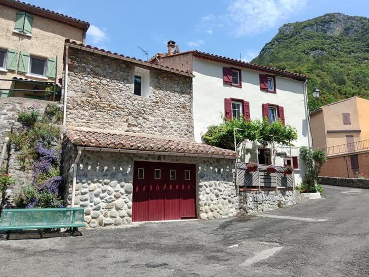 Mooi dorpshuis, Immo, Buitenland, Frankrijk, Woonhuis, Dorp