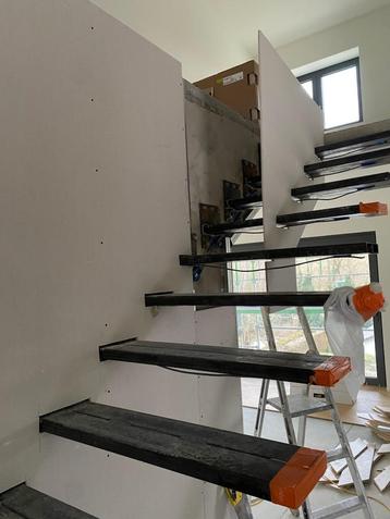 Escalier suspendu support acier et caissons béton ou bois, Enlèvement ou Envoi, Neuf, Escalier