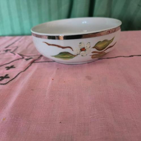 Porceleinen kommetje van SIESIA hand painted, Antiek en Kunst, Antiek | Porselein, Ophalen