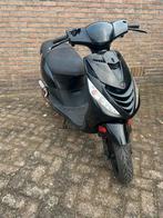 piaggio zip 2t snor/aklasse, Fietsen en Brommers, Ophalen, Zo goed als nieuw