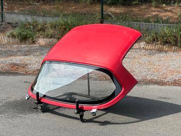 Mazda MX-5 NA/NB/NBFL hardtop in Classic Red beschikbaar voor biedingen