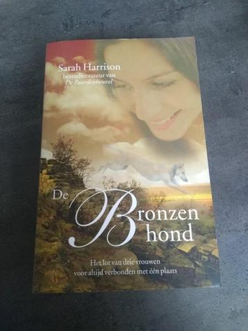 de bronzen hond Sarah Harrison beschikbaar voor biedingen