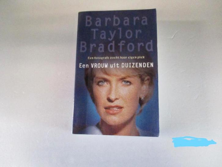 boek een vrouw uit duizenden, Livres, Romans, Comme neuf, Enlèvement ou Envoi