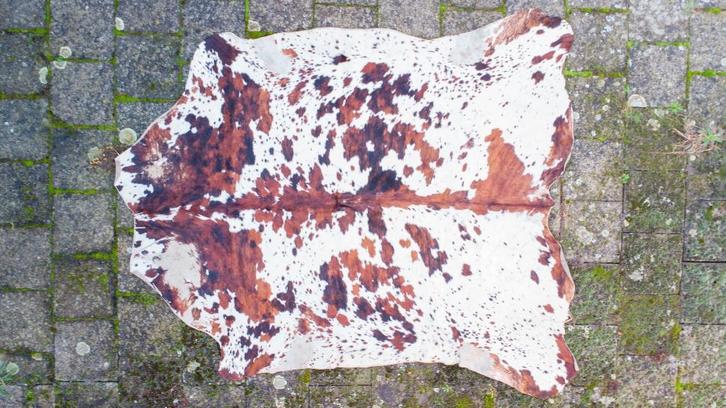 Prachtige Grote Koeienhuid – Bruin/Wit Gevlekt – 220x190 cm, Huis en Inrichting, Stoffering | Tapijten en Vloerkleden, Gebruikt