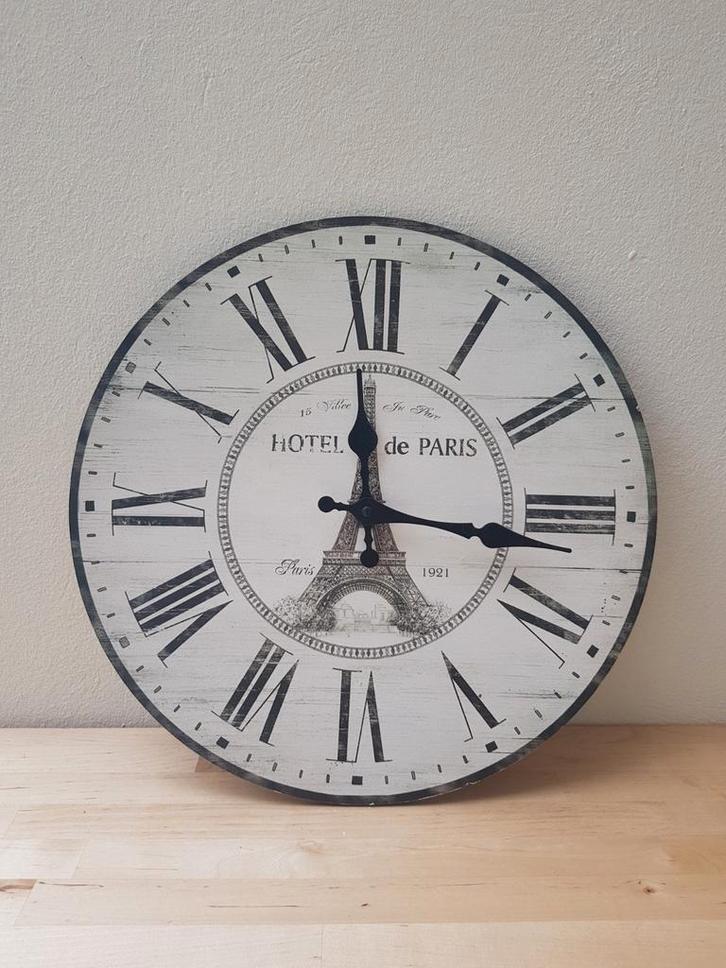 Maison du Monde - Horloge murale - Motif : Tour Eiffel, Huis en Inrichting, Woonaccessoires | Klokken, Zo goed als nieuw, Wandklok