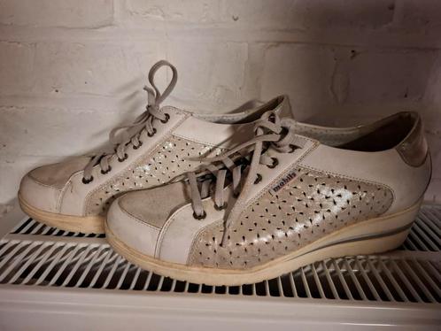 Damesschoenen, Kleding | Heren, Schoenen, Zo goed als nieuw, Wit, Ophalen of Verzenden