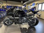 Yamaha R1 2024, Midnight Black (NIEUW), Motos, Motos | Yamaha, 4 cylindres, 998 cm³, Super Sport, Plus de 35 kW