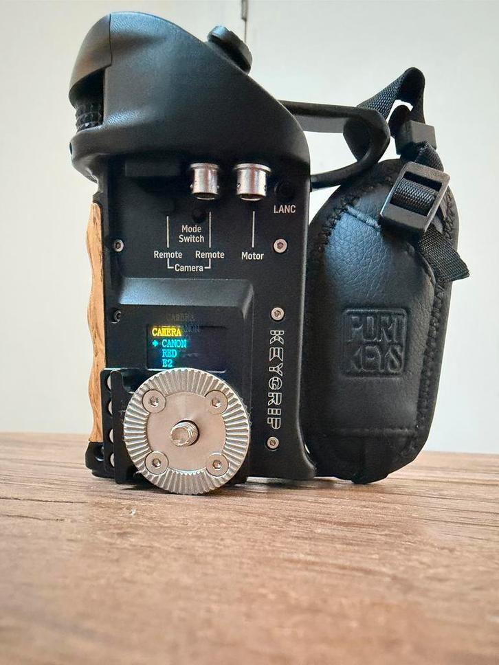 Poignée de commande de caméra sans fil PortKeyGrip-Red Pro, TV, Hi-fi & Vidéo, Caméscopes numériques, Utilisé, Caméra, Autres types