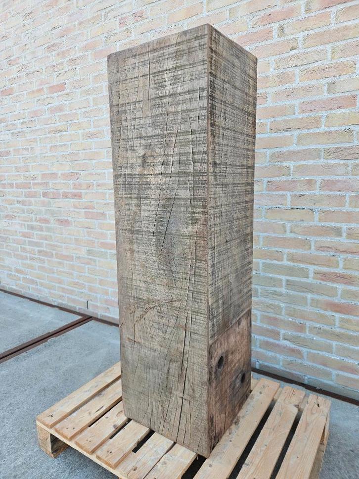 Azobé zuilen vol massief ook voor buiten vergrijzen mooi!!!, Huis en Inrichting, Woonaccessoires | Zuilen en Pilaren, Zo goed als nieuw