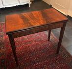 Antieke kaarttafel., Ophalen