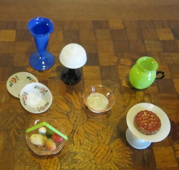 7 st antieke miniatuur glazen accessoires poppenhuis, Antiek en Kunst, Antiek | Speelgoed, Verzenden