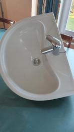 Afdekking voor wastafel/mixer/sifon, Huis en Inrichting, Badkamer | Badkamermeubels, Ophalen