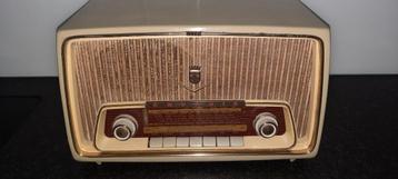 VINTAGE GRUNDIG RADIO TYPE 97 1950s beschikbaar voor biedingen