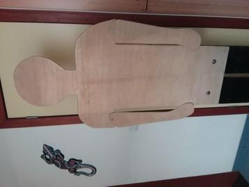 Zelfgemaakte houten aankleedpop 2D, klas... creatief... beschikbaar voor biedingen