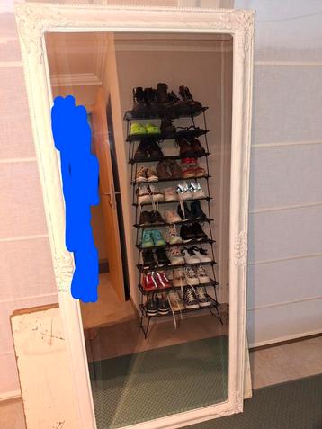 Spiegel  beschikbaar voor biedingen