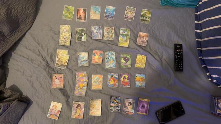 Cartes Pokemon 151, Hobby & Loisirs créatifs, Jeux de cartes à collectionner | Pokémon, Comme neuf, Booster, Foil, Enlèvement