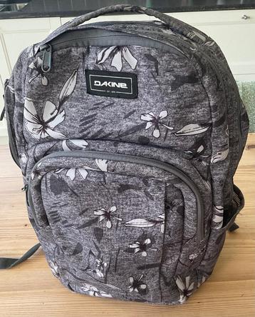 Dakine rugzak met laptopvak beschikbaar voor biedingen